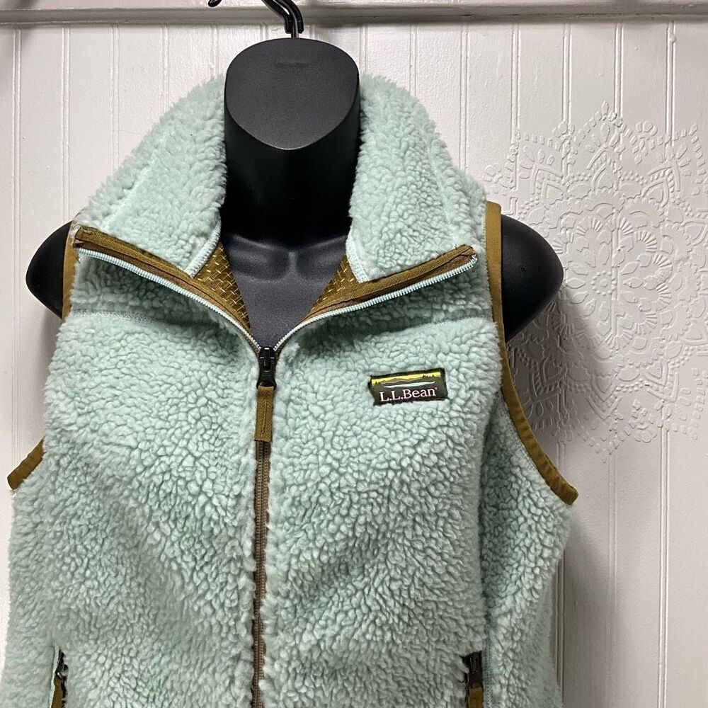L.L. BEAN Sherpa Vest - Picture 2 of 5
